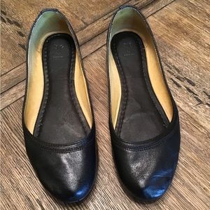 Frye Women's 100% Leather Carson Round Toe Ballet Flats